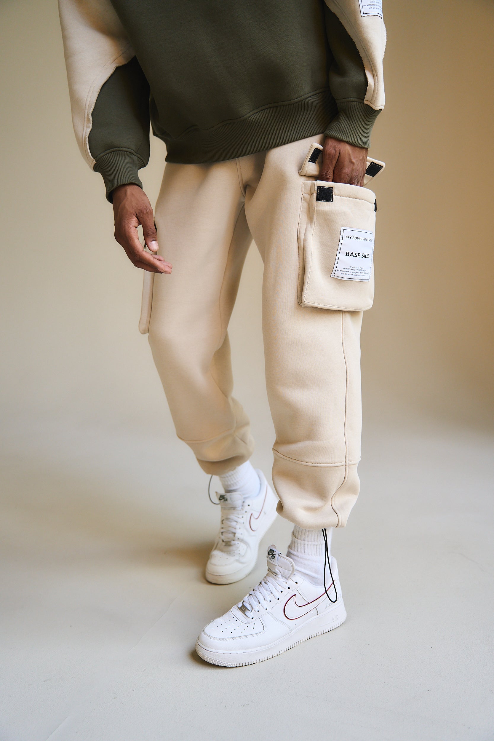 Cargo pants beige
