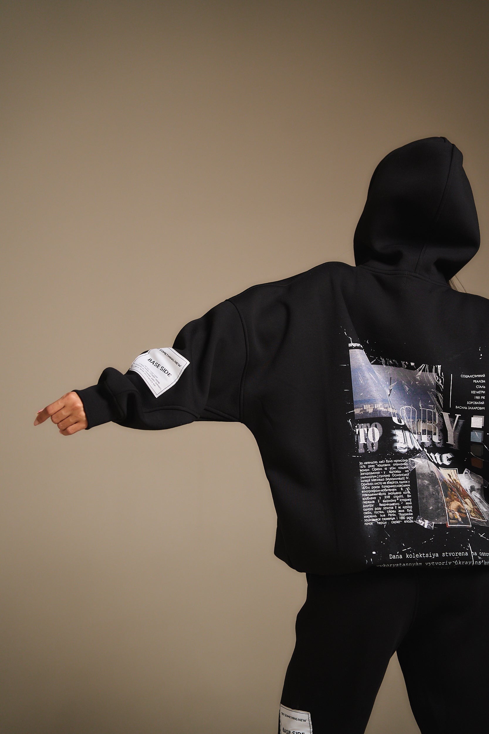 Oversize hoodie black with print